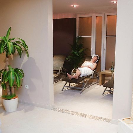 Stadthotel Stern Висмар Экстерьер фото
