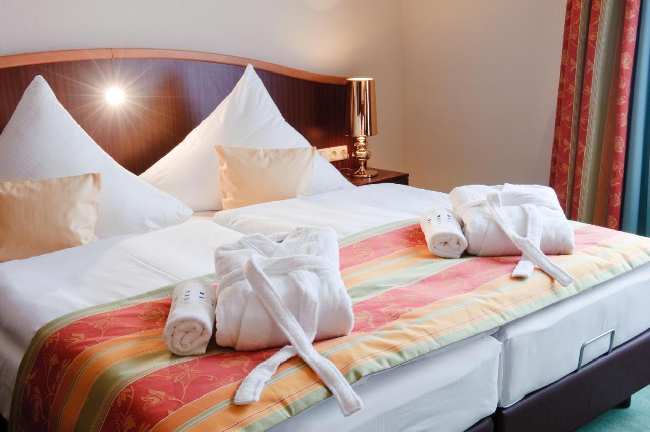 Stadthotel Stern Висмар Экстерьер фото